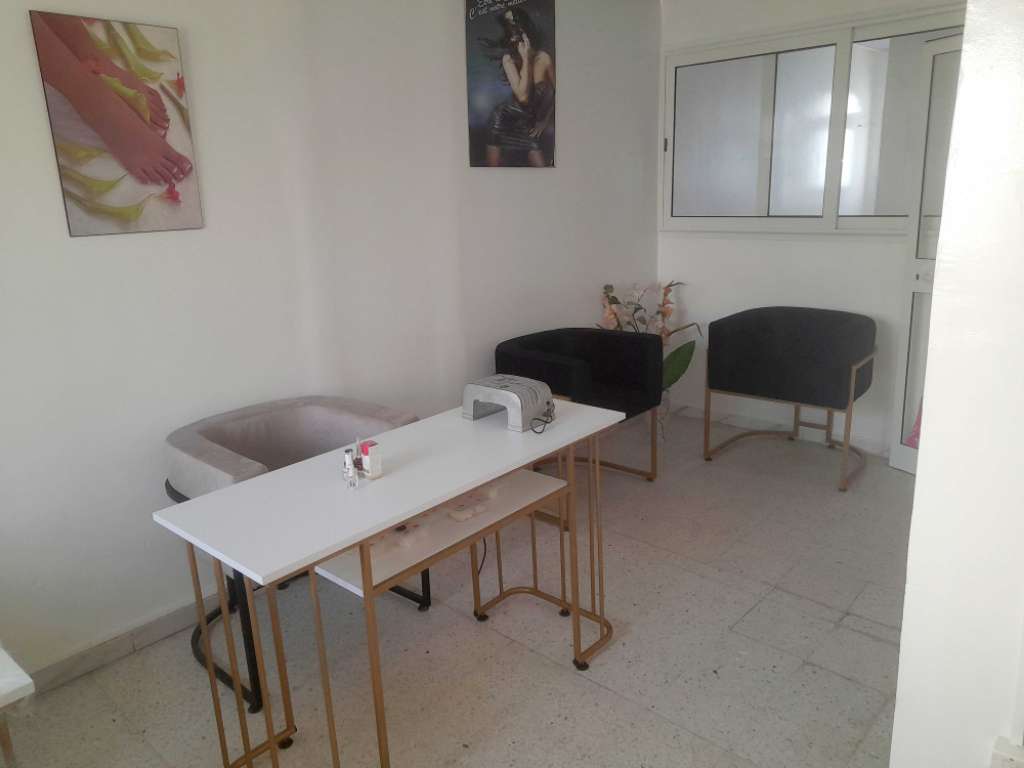 Location coin onglerie 