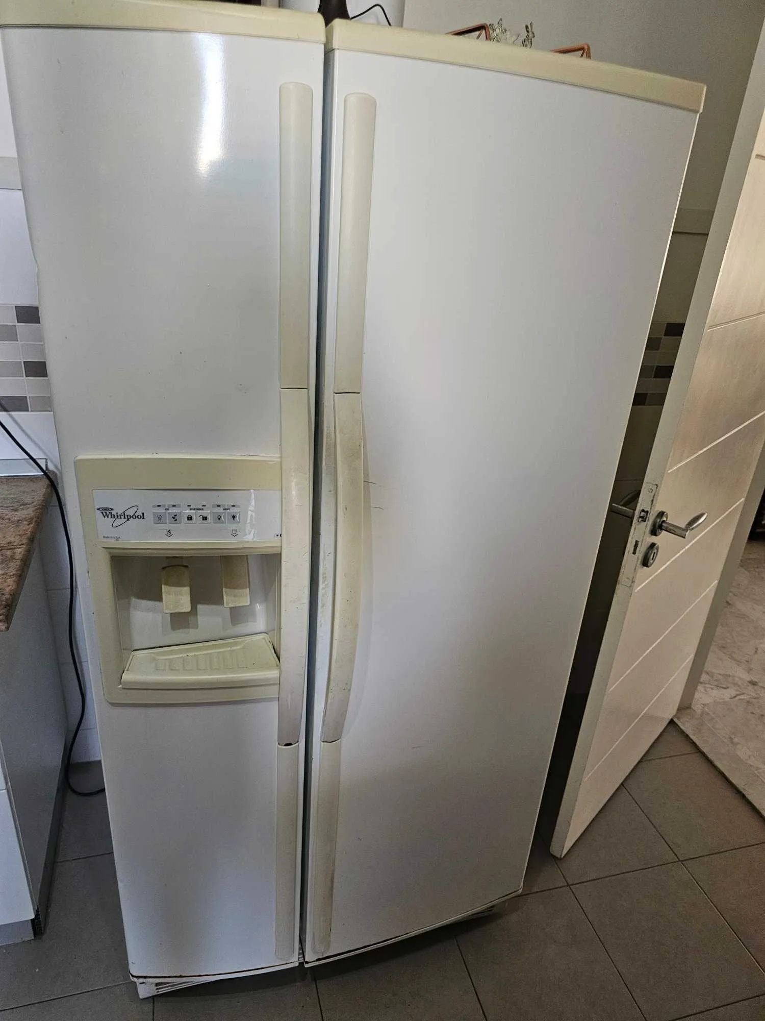 Réfrigérateur congélateur whirlpool 