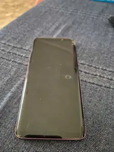 Samsung Galaxy S9 64GB (Double SIM) - Écran fissuré mais fonctionnel