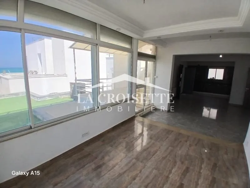 Etage de villa s2 vue sur mer à La Marsa ZEL0545