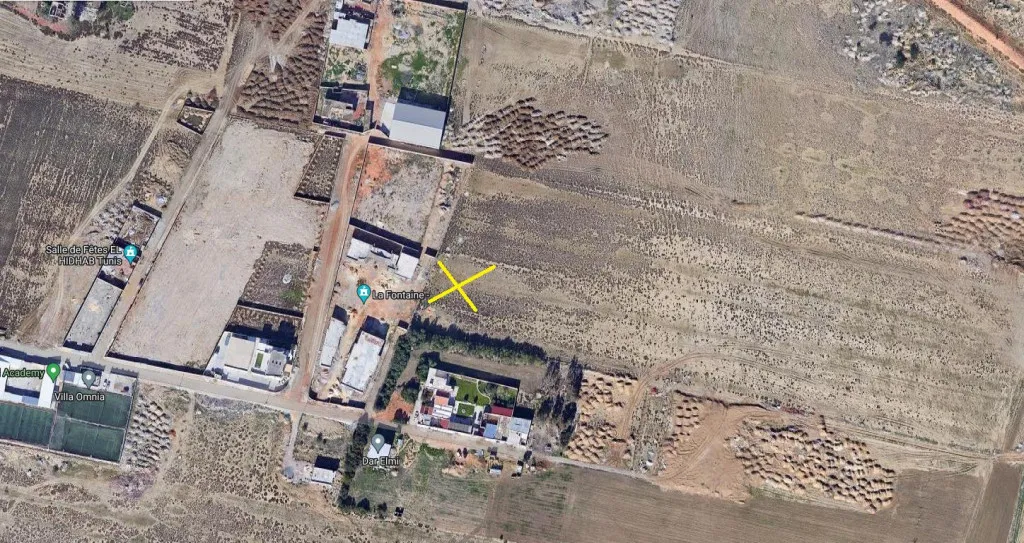À Vendre : Terrain 2093 m² à Fouchena – Cité El Hidhab, emplacement stratégique, prix 350 DT/m²