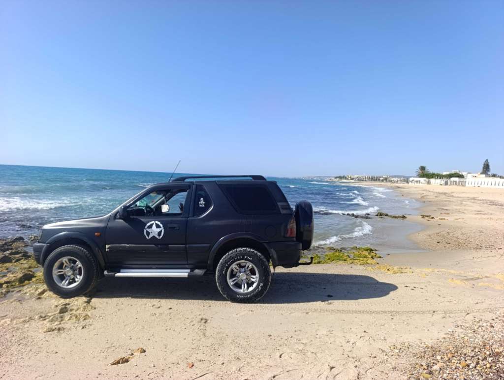 A vendre Opel frontera 4*4 moteur Isuzu tout neuf