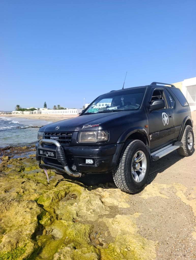 A vendre Opel frontera 4*4 moteur Isuzu tout neuf