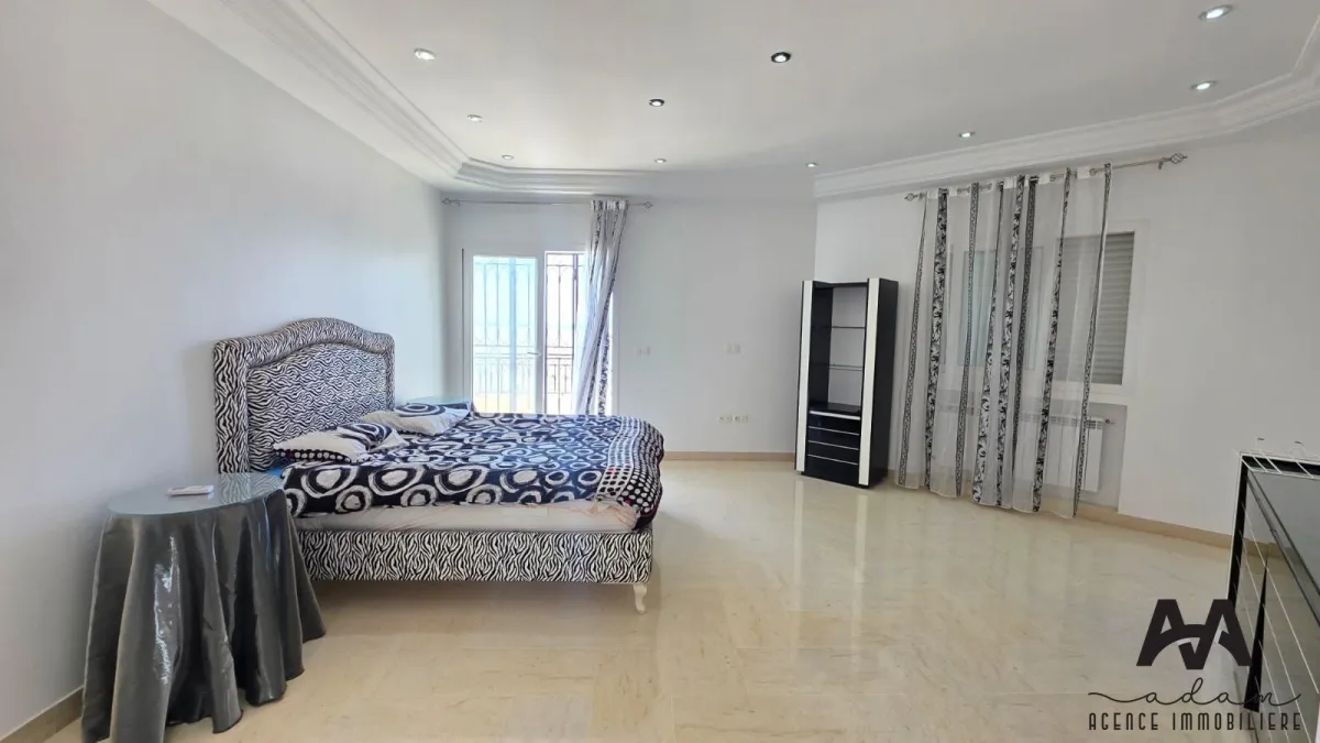 Villa de Style Américain avec Appartement Indépendant et Vue Mer