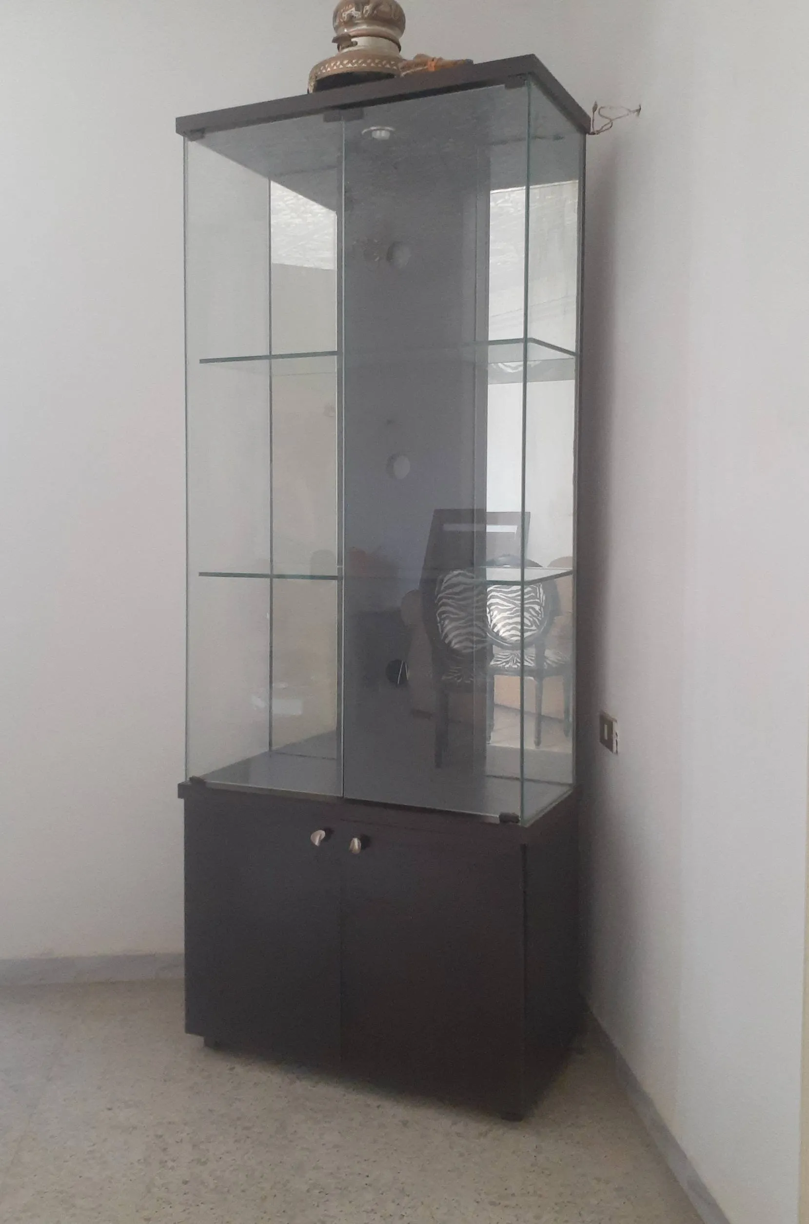 Chambre à coucher et Argentière en verre