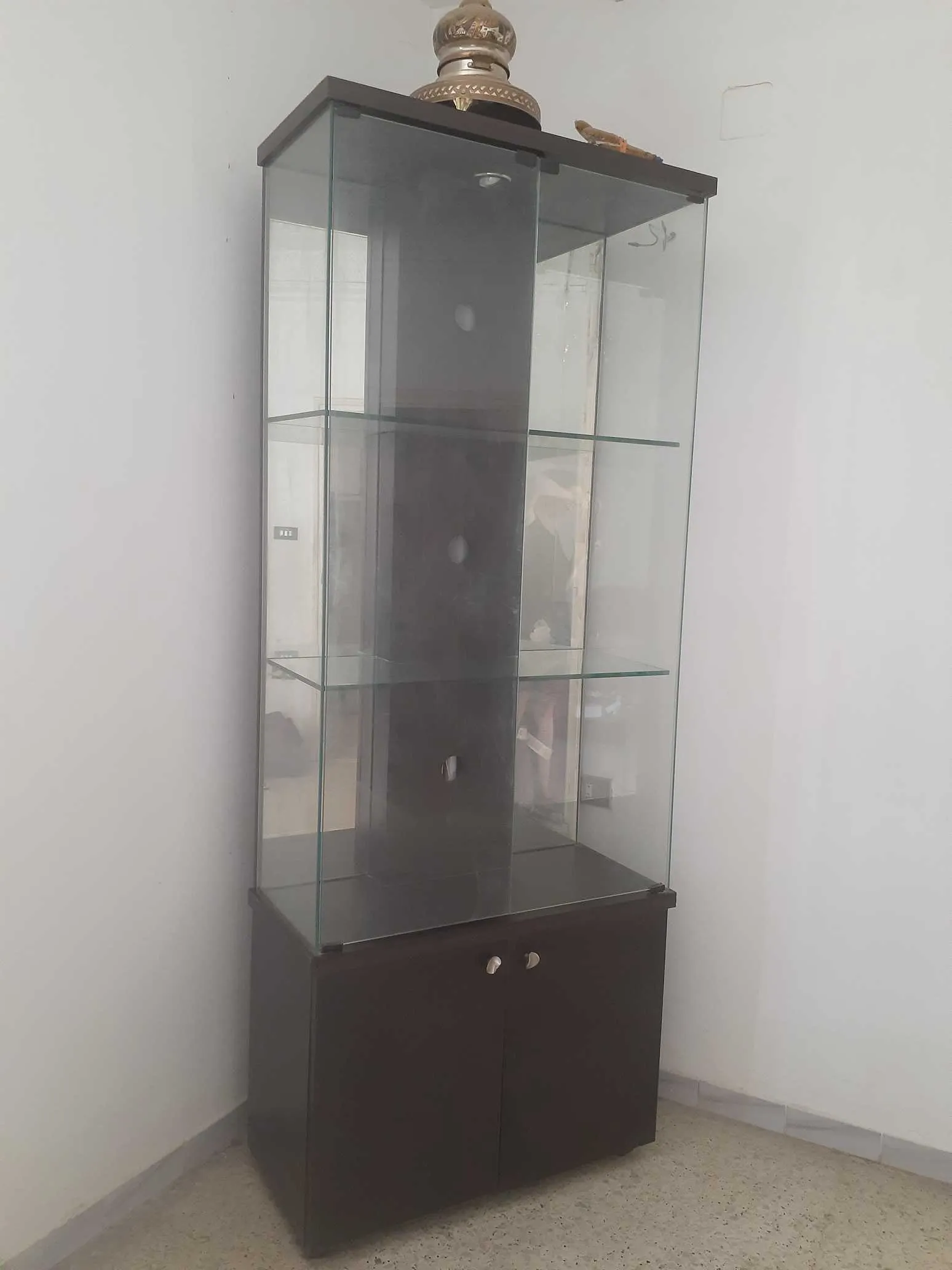Chambre à coucher et Argentière en verre