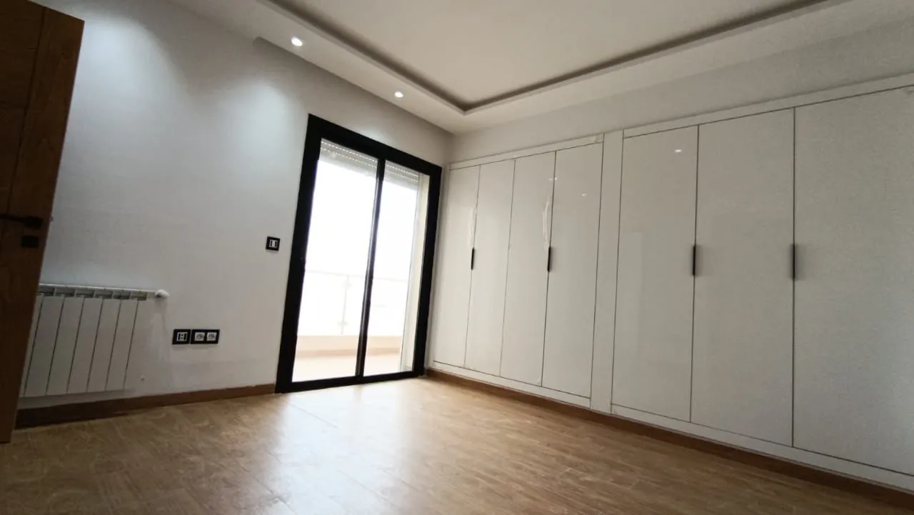 A Louer Appartement S+2 Jamais Habité à Jardin d'el Menzah