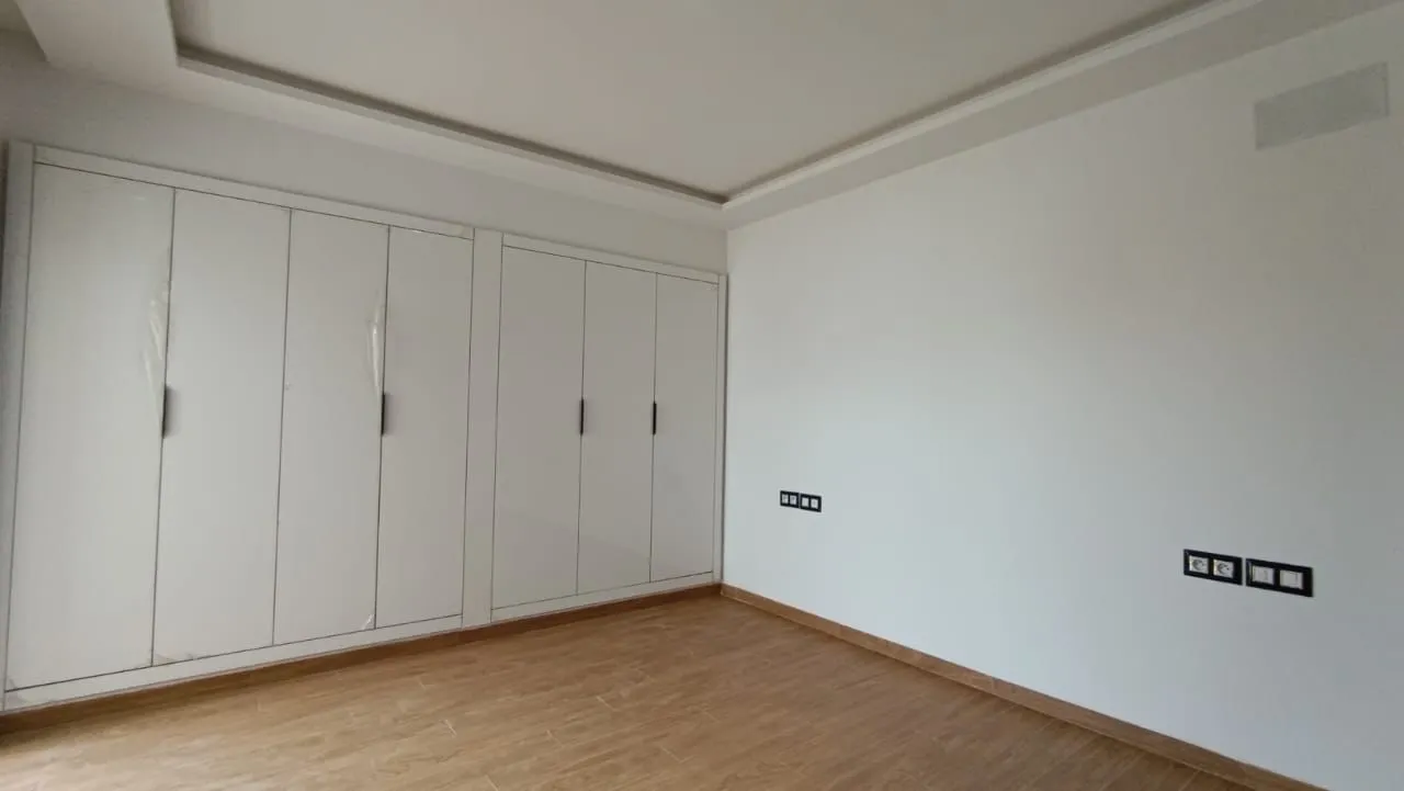A Louer Appartement S+2 Jamais Habité à Jardin d'el Menzah