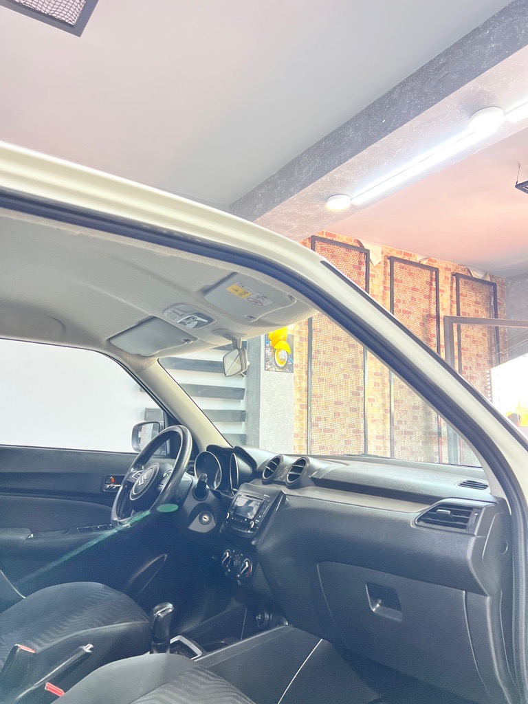 Suzuki SWIFT boit auto