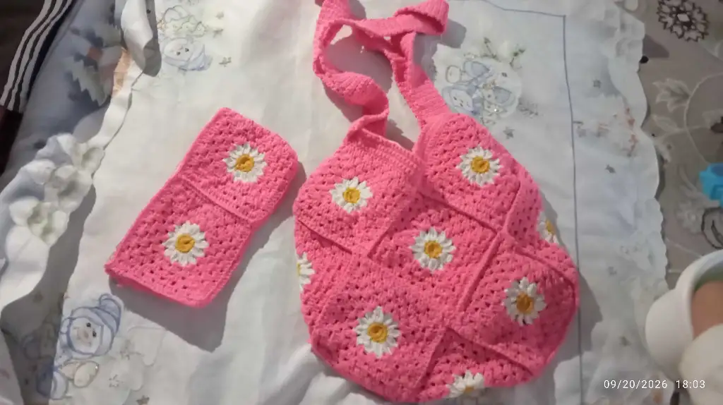 Ensemble Crochet Fait Main – Élégance & Douceur