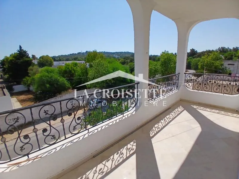 Etage de villa s3 à La Marsa ZEL0550