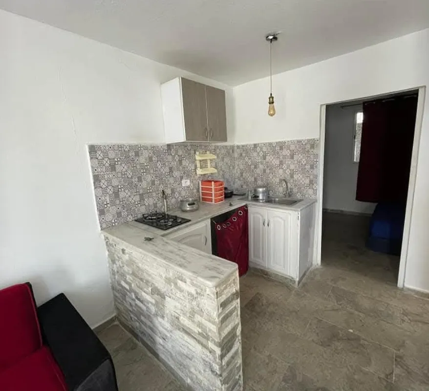 Location S1 meublé à Ennasr 1