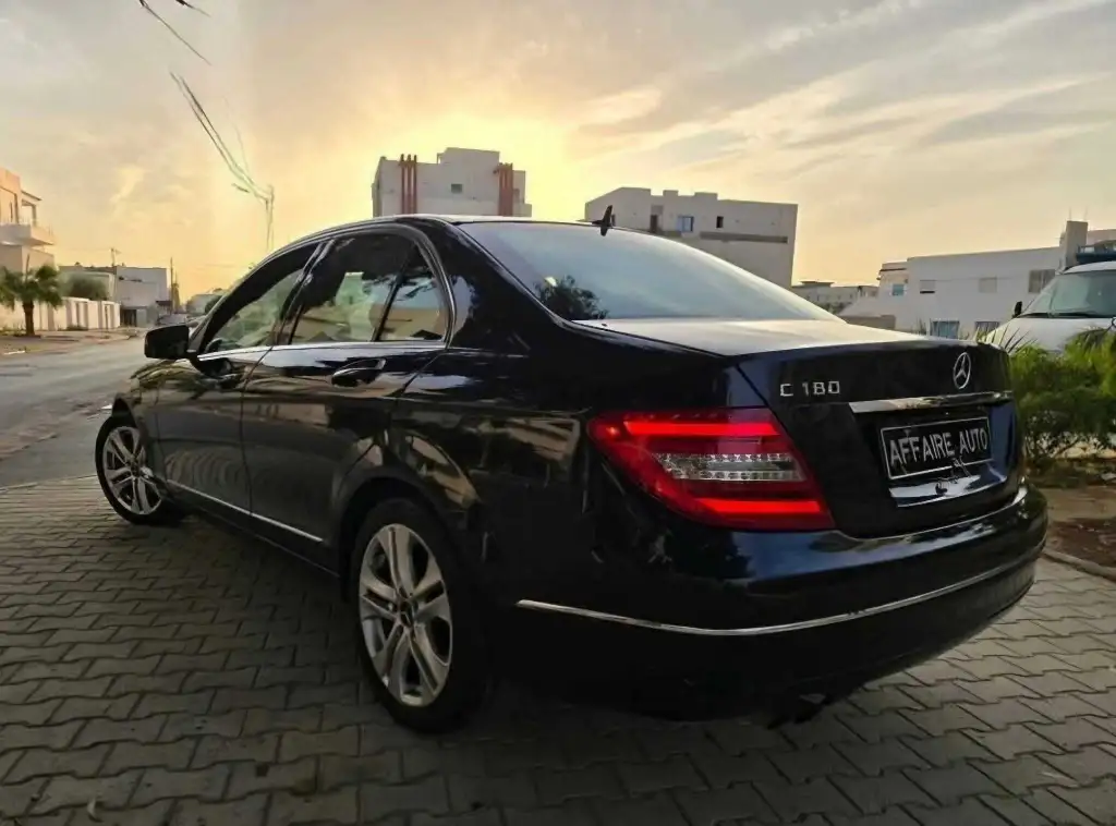 đ„ Mercedes-Benz C180 2013 Essence đ„
âïž on accepte l Ă©change des voitures