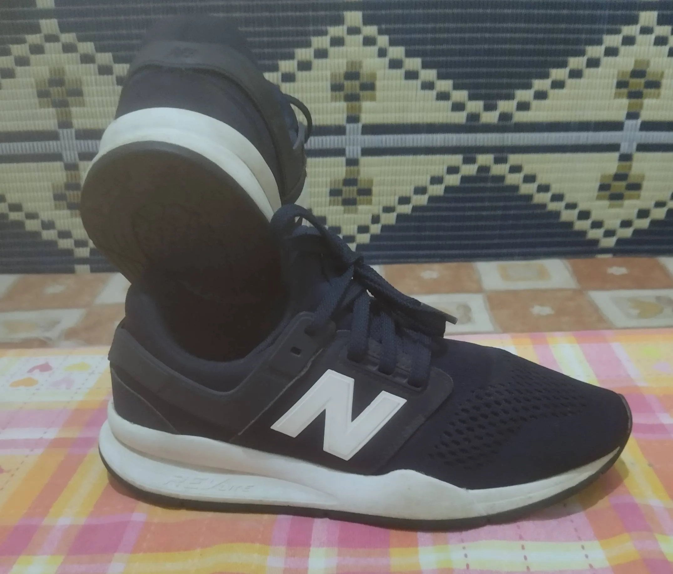Basket new Balance 247 neuf original 