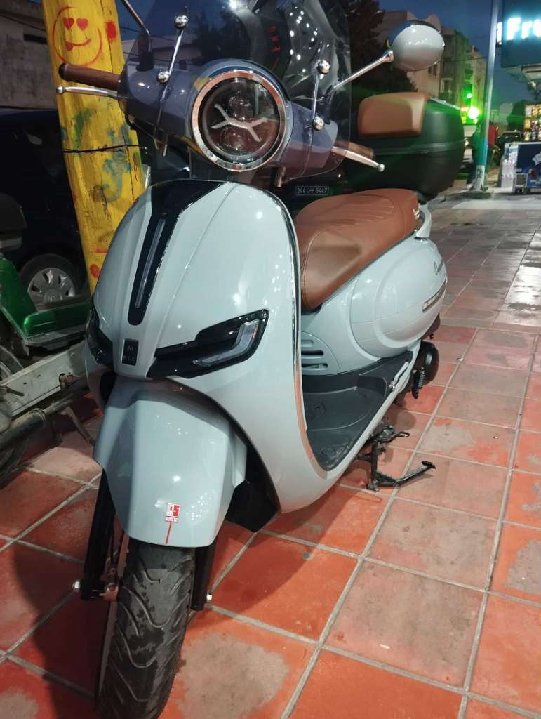 Cappuccino avec carte grise