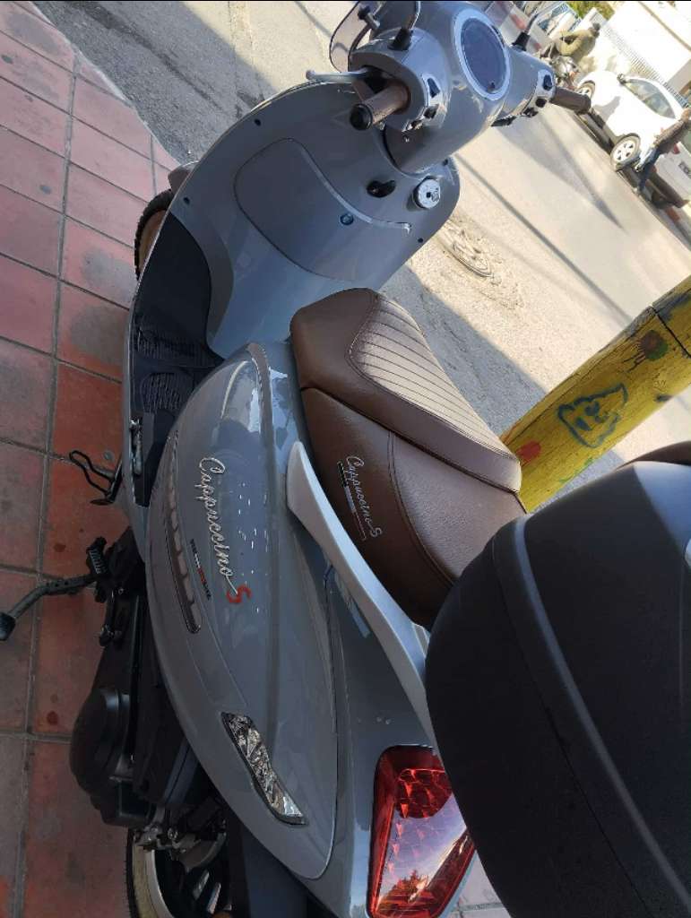 Cappuccino avec carte grise