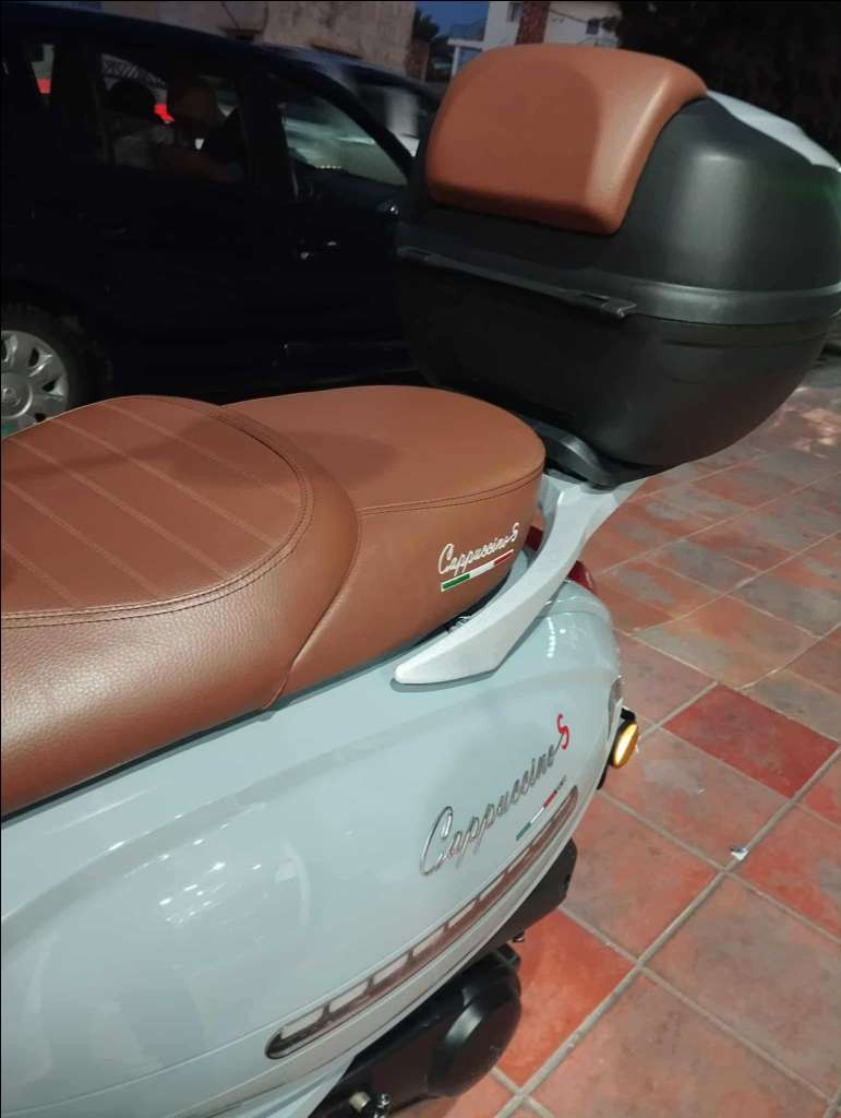 Cappuccino avec carte grise