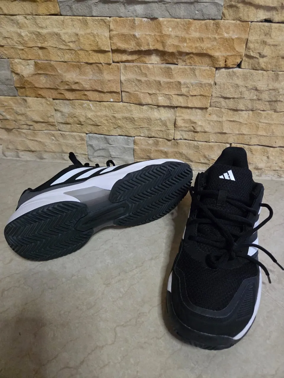 ADIDAS CourtJam Control3