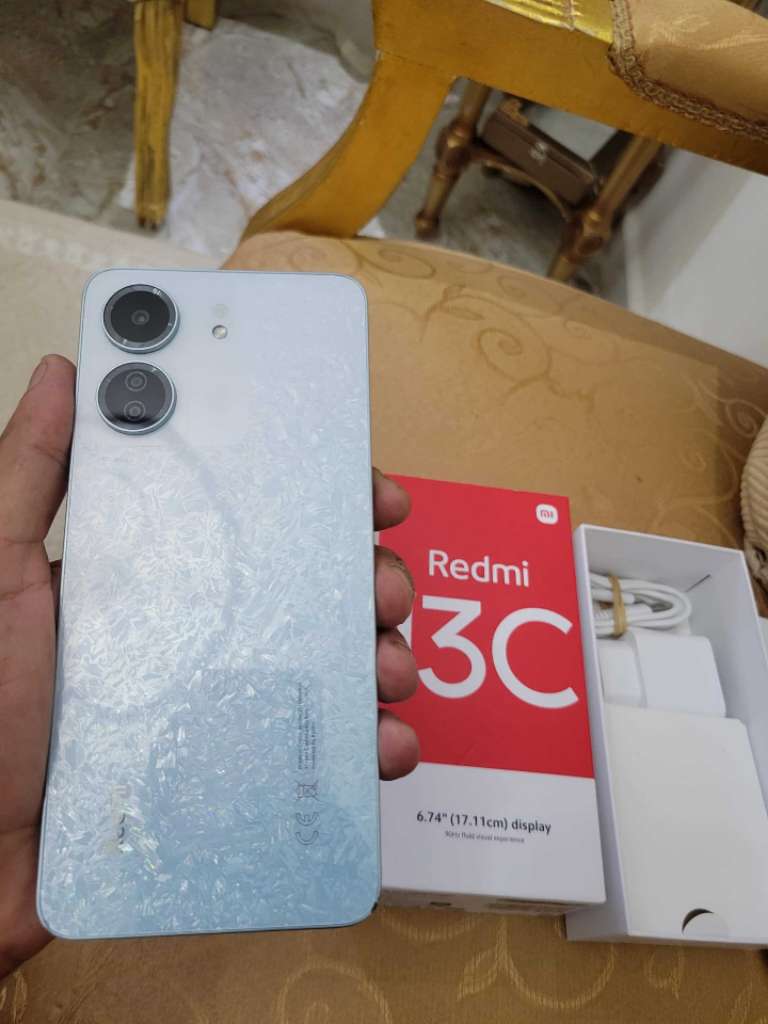 redmi 13c ram 6g+2 stockage 128g