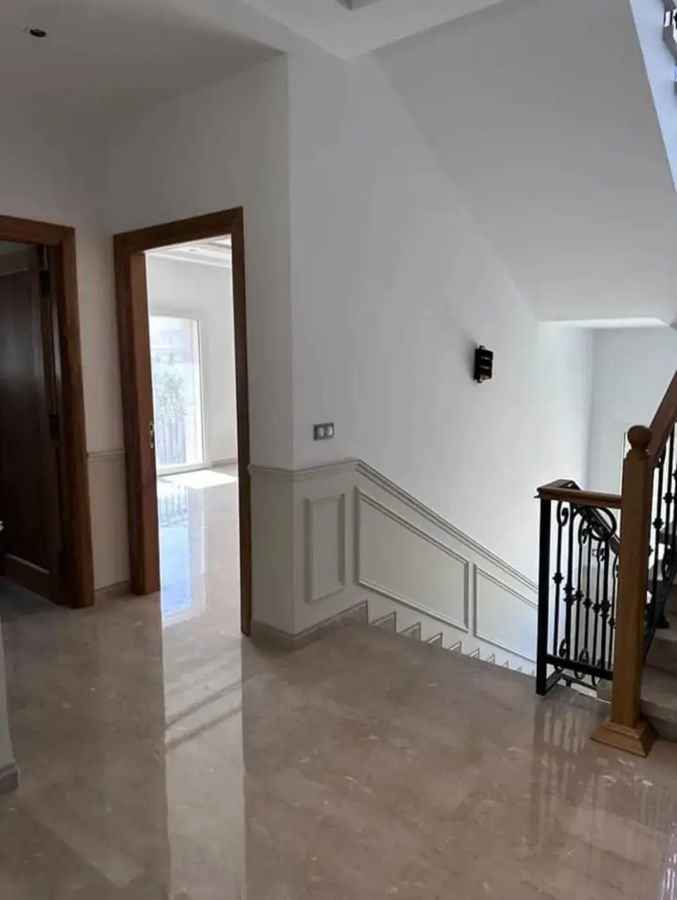 A vendre une Villa Prestigieuse à la Baie des Anges, Proche de Port El Kantaoui