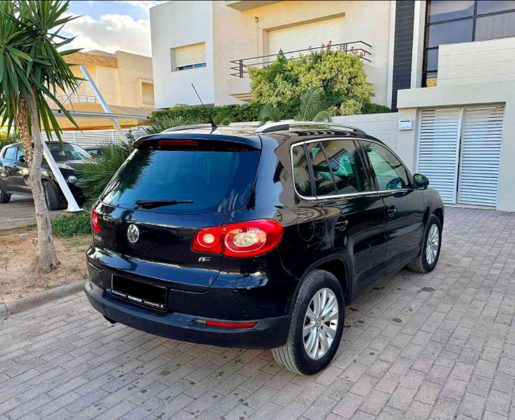 VOLKSWAGEN TIGUAN 4-MOTION
