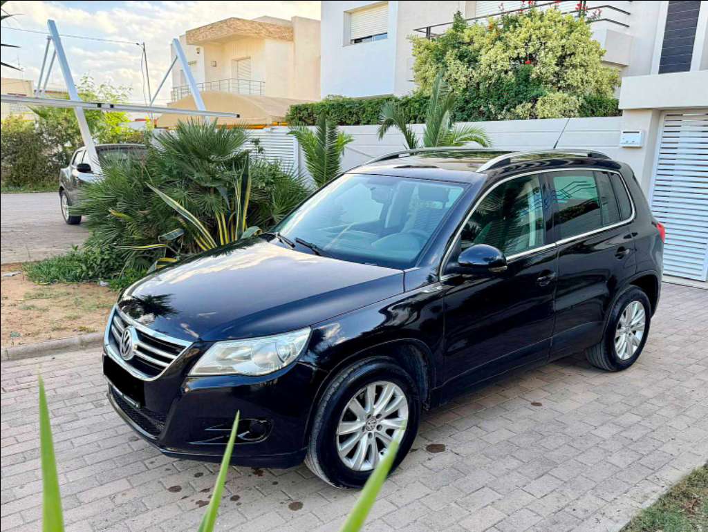 VOLKSWAGEN TIGUAN 4-MOTION