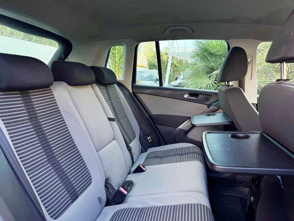 VOLKSWAGEN TIGUAN 4-MOTION