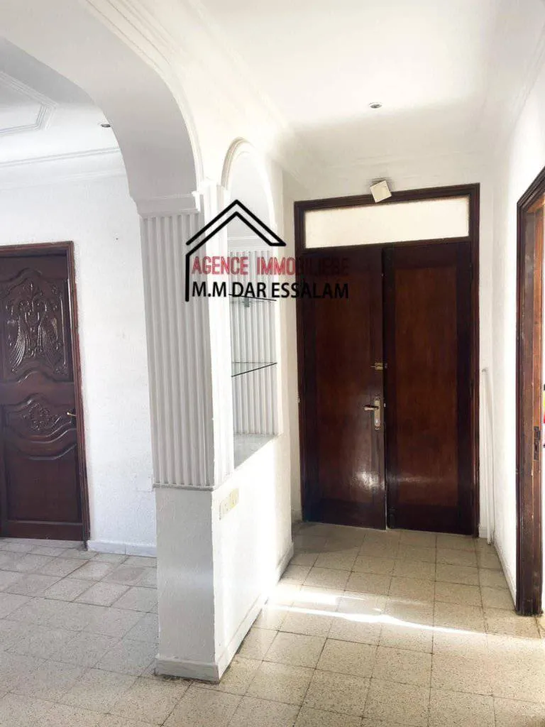 maison avec deux garages à kélibia