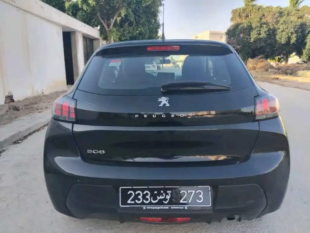 PEUGEOT 20i ACTIVE PACK PREMIÈRE MAIN 