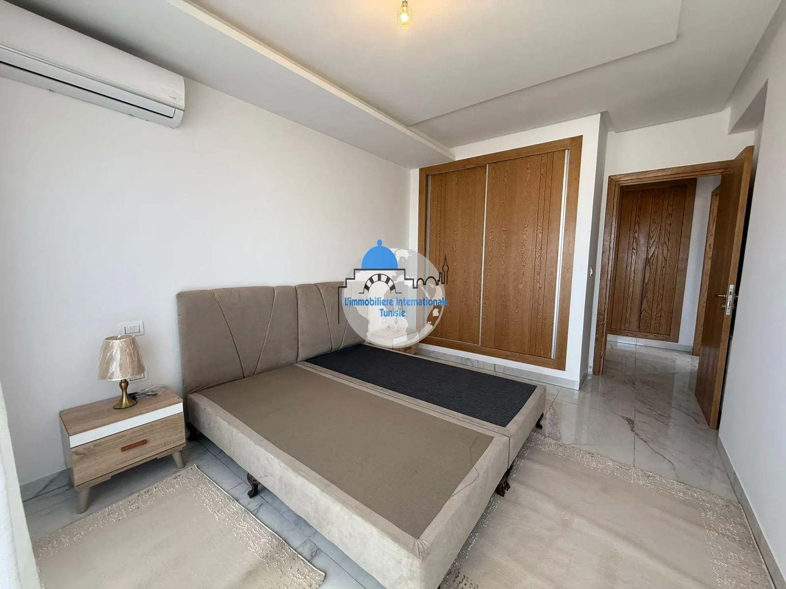 Location annuelle S+1 meublé avec place de parking à Sahloul 4