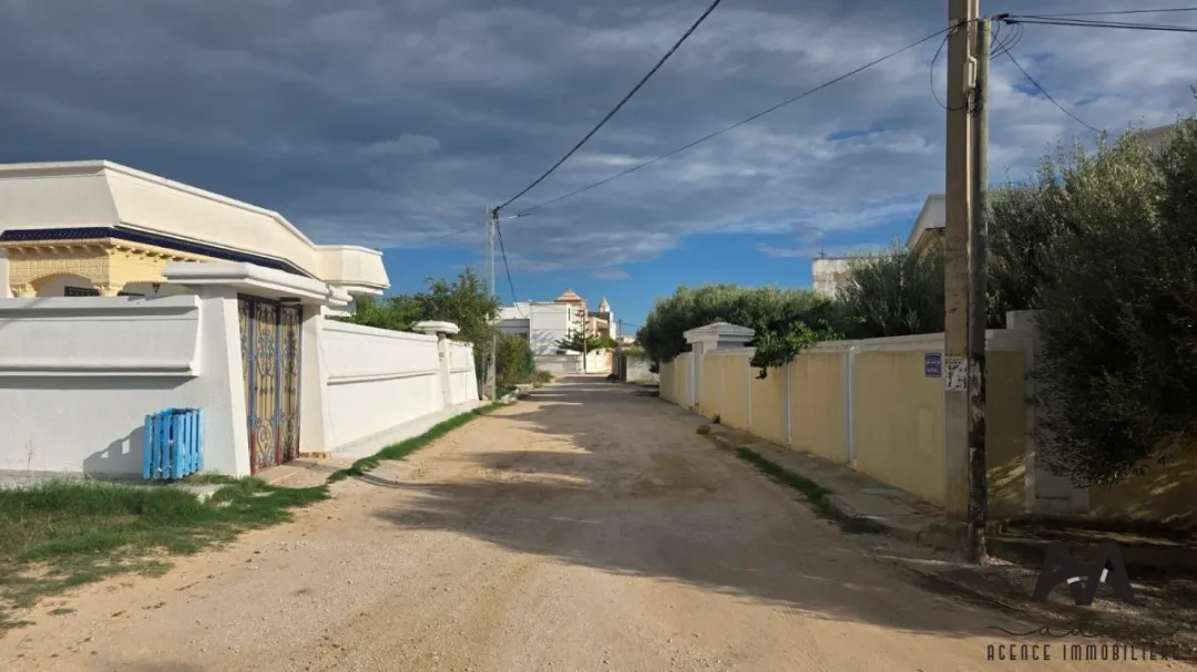 Terrain Constructible de 375 m² à Vendre – Béni Khiar