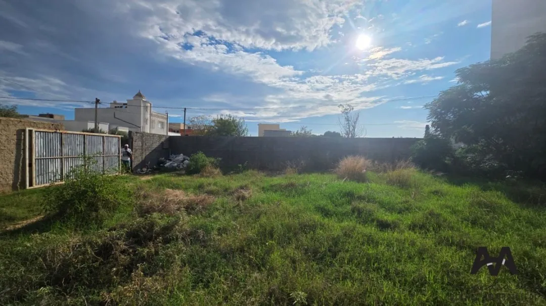 Terrain Constructible de 375 m² à Vendre – Béni Khiar