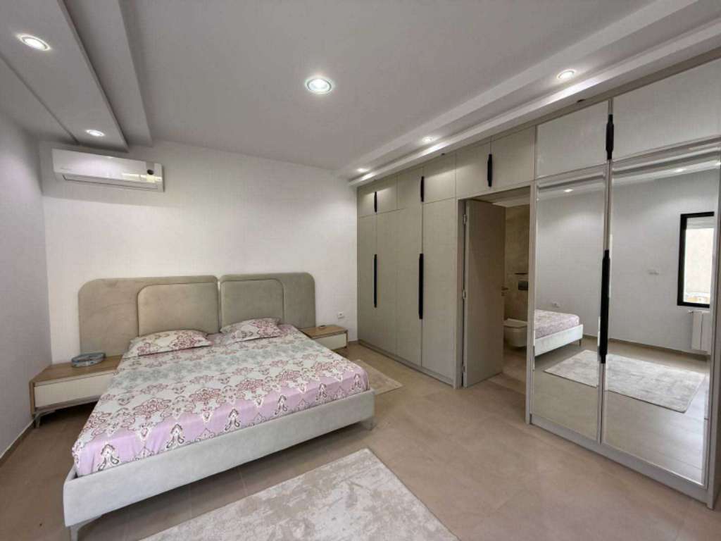 VILLA LUXUEUSE À CHATT MARIEM plein pied