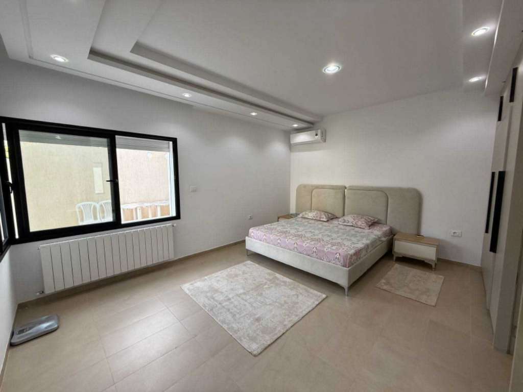 VILLA LUXUEUSE À CHATT MARIEM plein pied