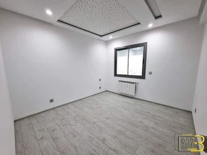 À louer un S+1 (Vide) haut standing  à Menzah 9C