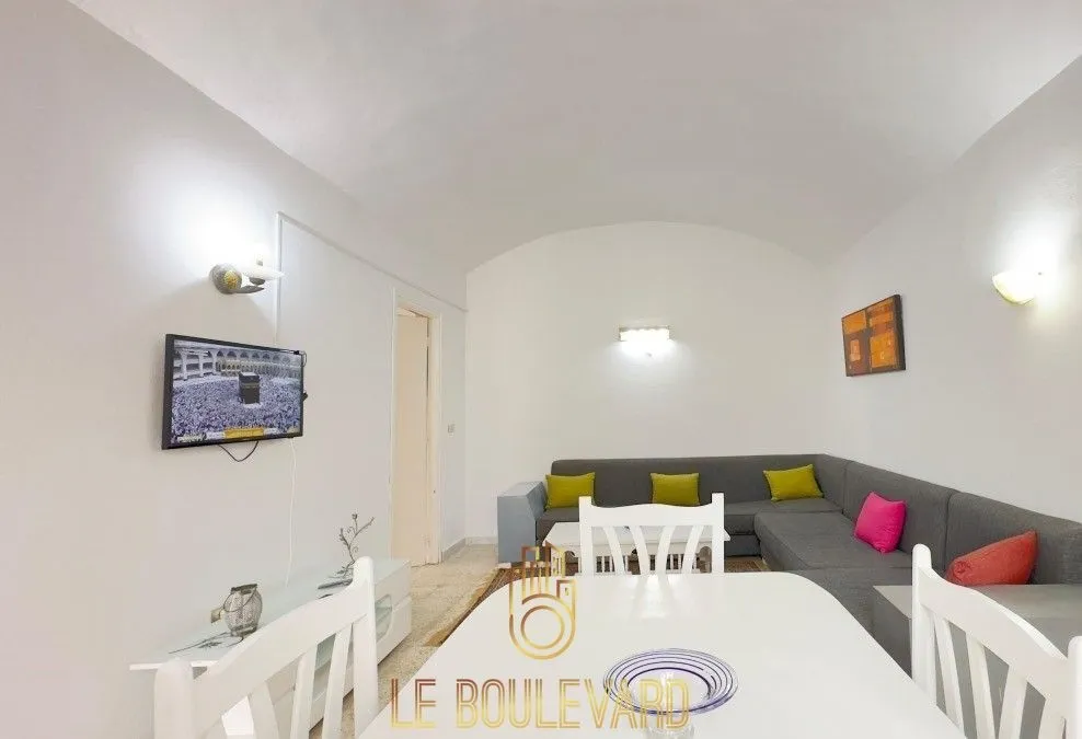 A Vendre Bungalow S+3 situé dans une cité résidentielle sécurisée au bord de la mer, à Lido – Nabeul