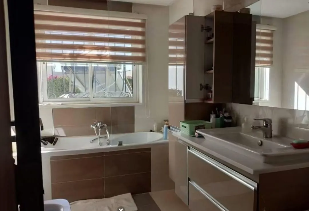 Villa  Prestigieuse à zone touristique Sousse