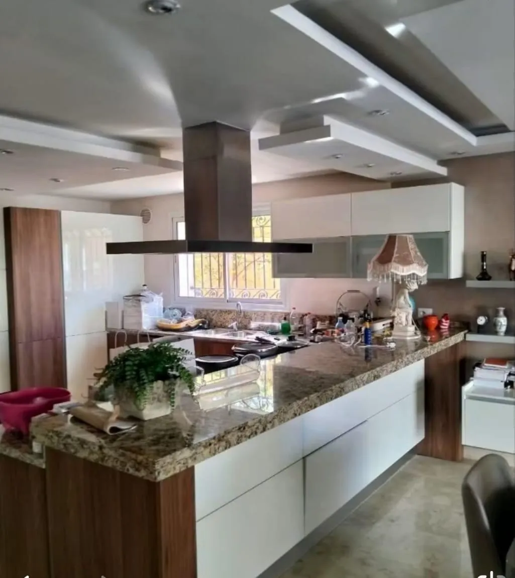 Villa  Prestigieuse à zone touristique Sousse