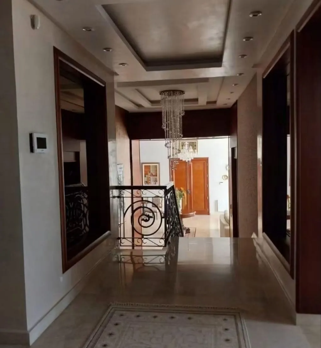 Villa  Prestigieuse à zone touristique Sousse