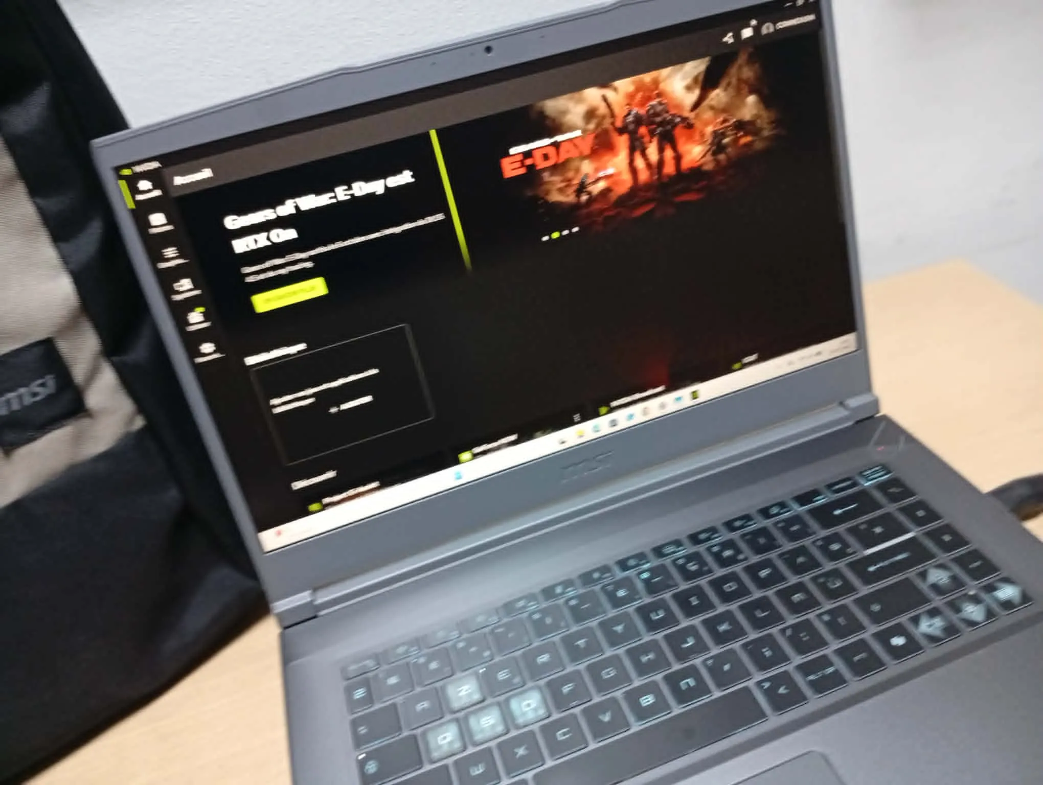 Msi Thin 15 B13UCX FHD  i5-13620H / RTX 2050- 4Go  / 16 Go / 512 SSD