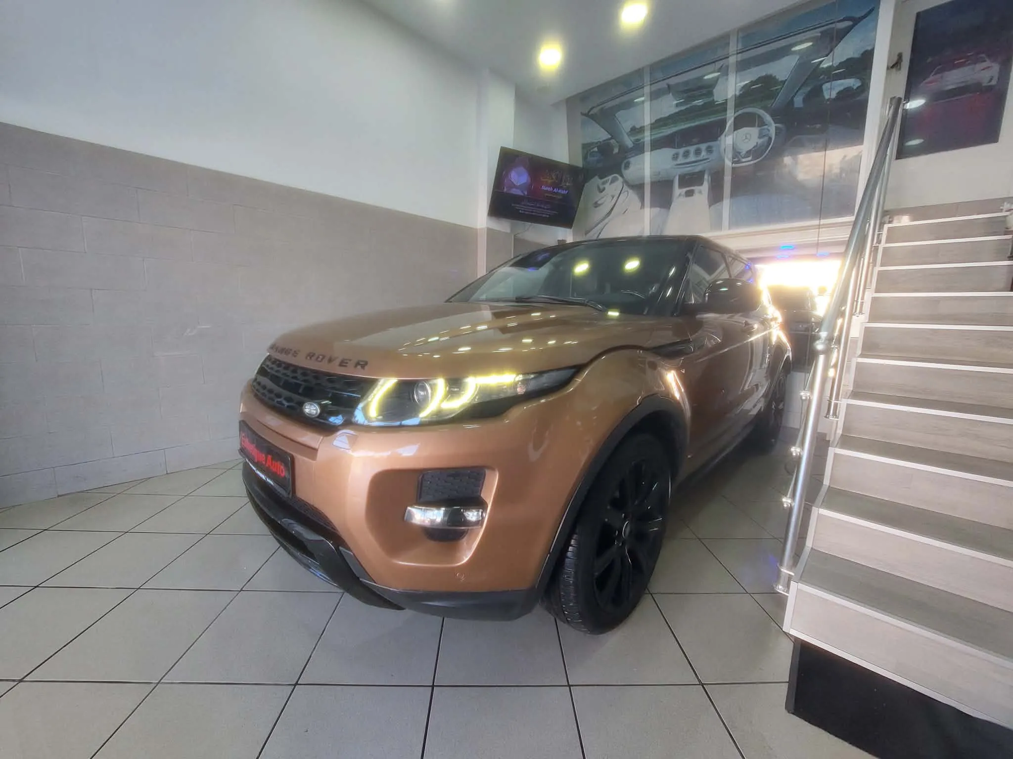 Land Rover Évoque 2.2L - Km 115 mille - Tel 98479647 