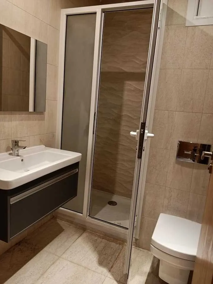 Appartement a louer s+2 ennasr 