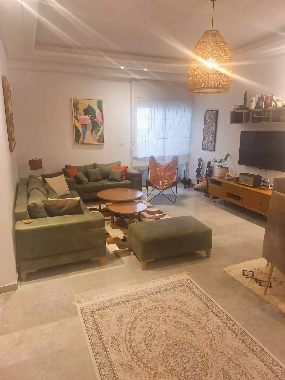 Appartement a louer s+2 ennasr 