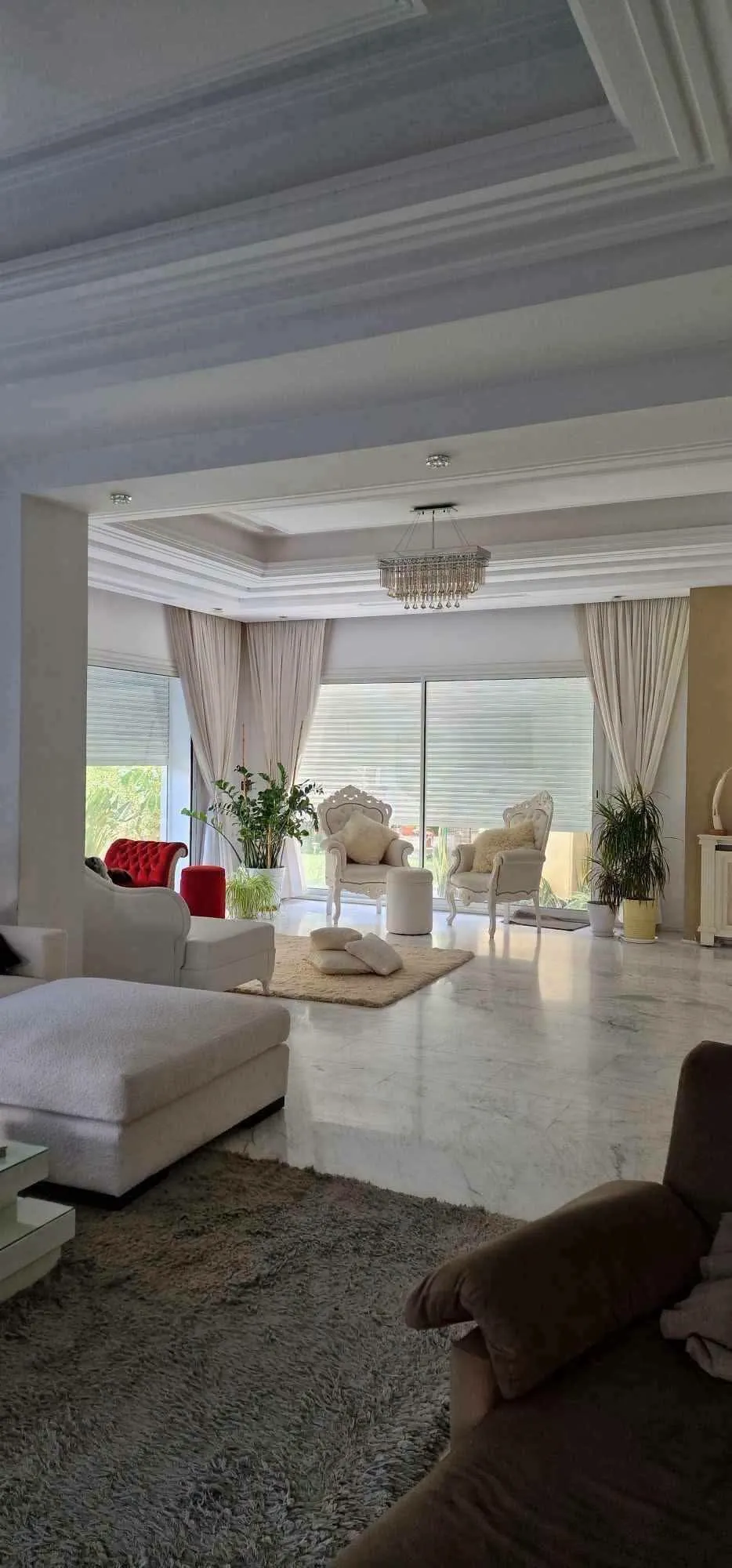A VENDRE VILLA DE LUXE À KHEZMA