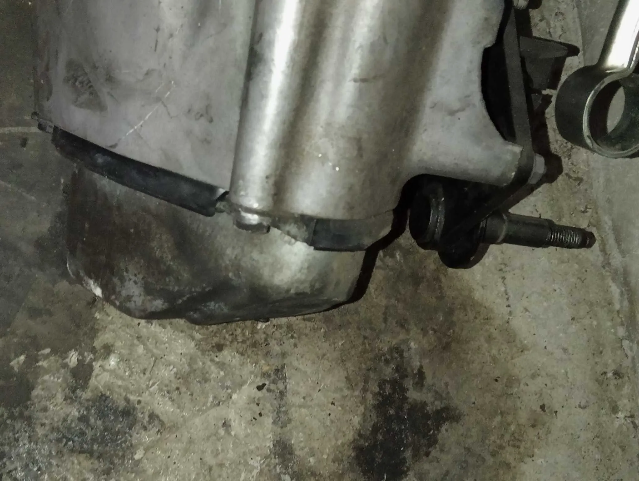 boîte de vitesse manuelle Compatible avec : • Citroën C3 / C4 • Peugeot 207 / 208