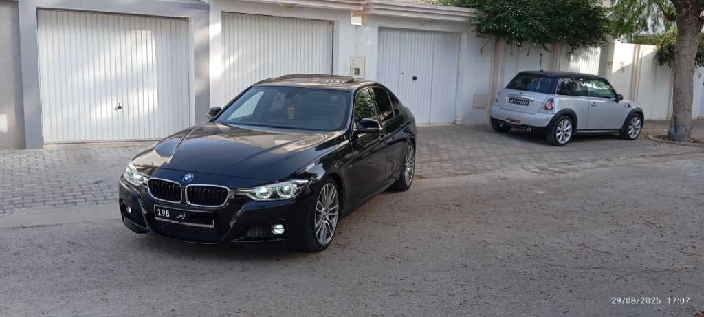 BMW 318i (f30)Pack M