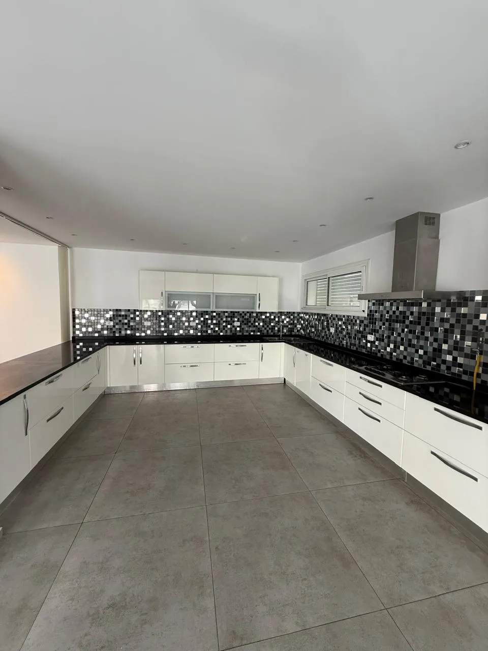  Villa haut standing avec picine à Narjess kantaoui