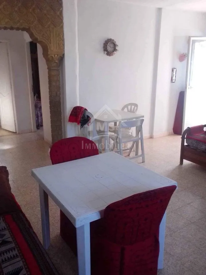 Maison S+2 à vendre à 180 MD à Hammamet Sud 51355351