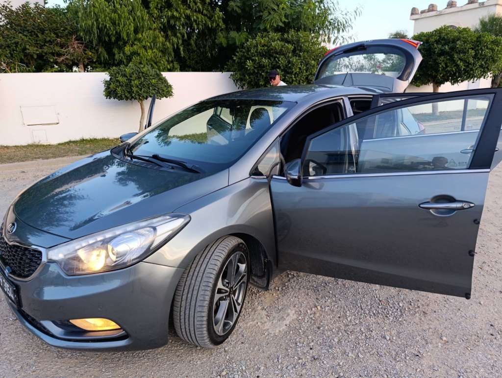 Kia cerato 
