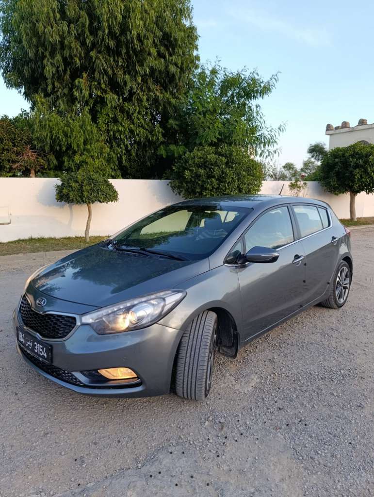 Kia cerato 